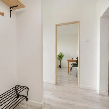 Cozy Apartmemt For 4 People In By Renters Wrocław